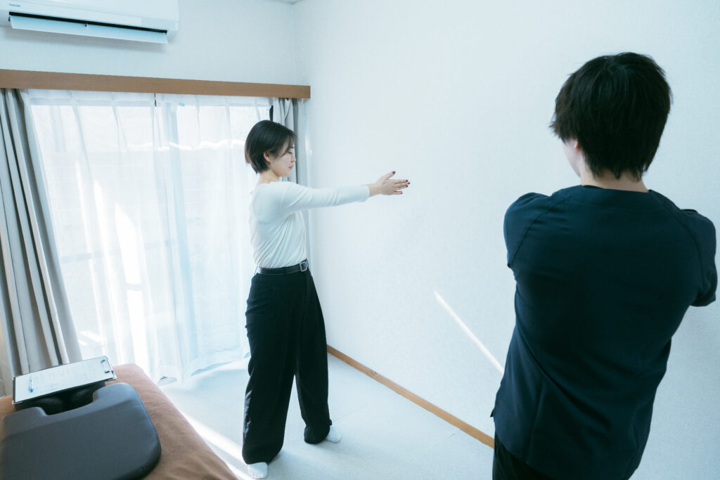 「正しく立つ」ことが痛みの予防につながる？高校陸上部のトレトレーナー活動から考える、骨格に合った軸の作り方｜多摩市・聖蹟桜ヶ丘の整体院